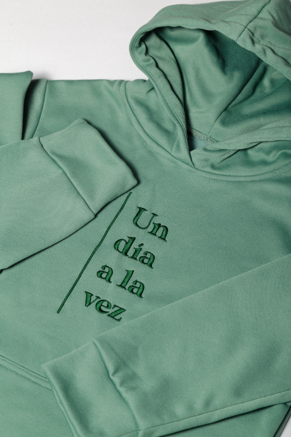 HOODIE UN DIA A LA VEZ